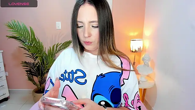 HannaMiller 1 online show from 6, 5, 2026