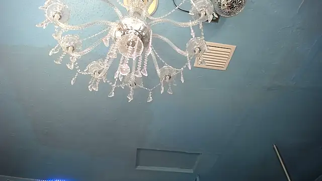 ADRIANNA FOX online show from 13, 12, 2025