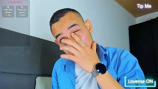 Snapshot of jhonyalzate2 chatting on 11, 9, 2025 jhonyalzate2 online show from 11, 9, 2025