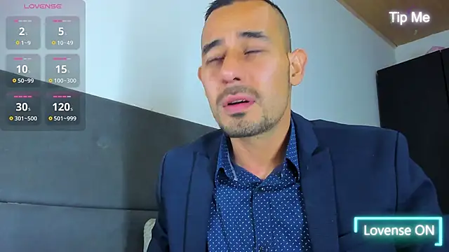 Snapshot of jhonyalzate2 chatting on 2, 10, 2025 jhonyalzate2 online show from 2, 10, 2025