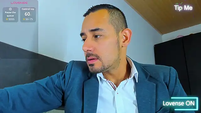 Snapshot of jhonyalzate2 chatting on 12, 10, 2025 jhonyalzate2 online show from 12, 10, 2025