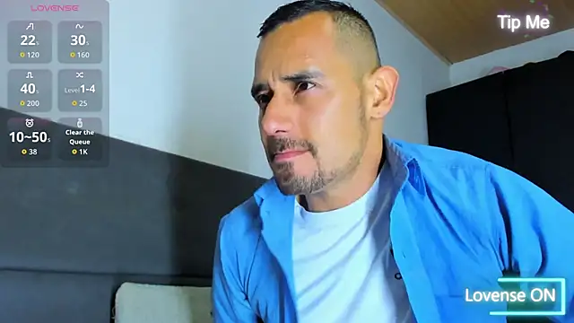 Snapshot of jhonyalzate2 chatting on 15, 10, 2025 jhonyalzate2 online show from 15, 10, 2025