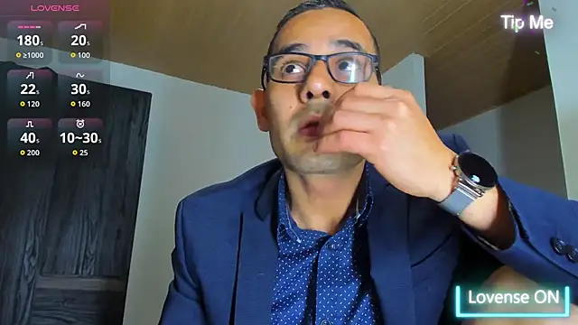 Snapshot of jhonyalzate2 chatting on 23, 10, 2025 jhonyalzate2 online show from 23, 10, 2025