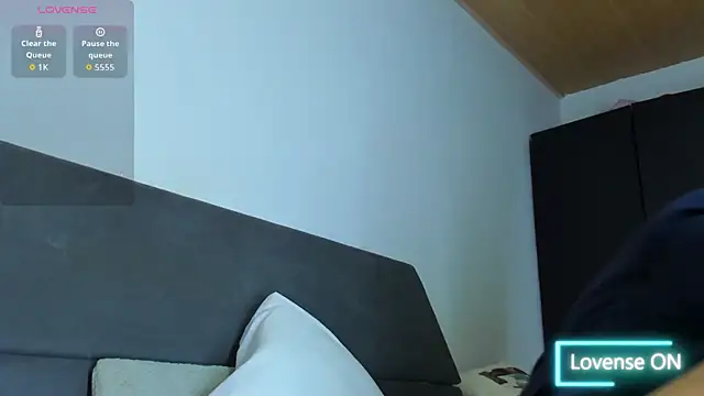 Snapshot of jhonyalzate2 chatting on 13, 11, 2025 jhonyalzate2 online show from 13, 11, 2025