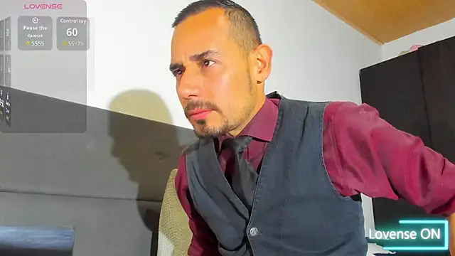 Snapshot of jhonyalzate2 chatting on 8, 1, 2026 jhonyalzate2 online show from 8, 1, 2026