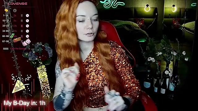 Snapshot of MaxPhoenixx chatting on 4, 11, 2025 MaxPhoenixx online show from 4, 11, 2025