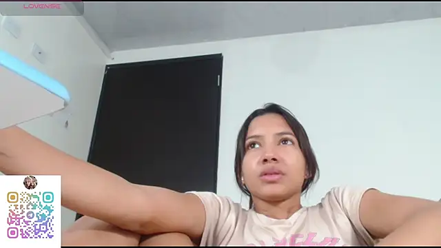 Betsy Thonson online show from 30, 9, 2025