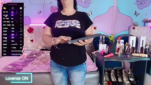 Zaly mature online show from 30, 4, 2026