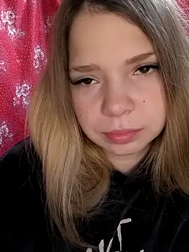 Zuli Kiska online show from 5, 12, 2025