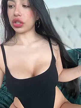 LoveLillyy online show from 3, 3, 2025