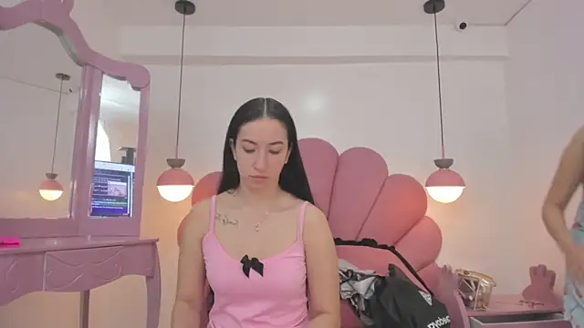 danaythamara1 online show from 13, 12, 2024