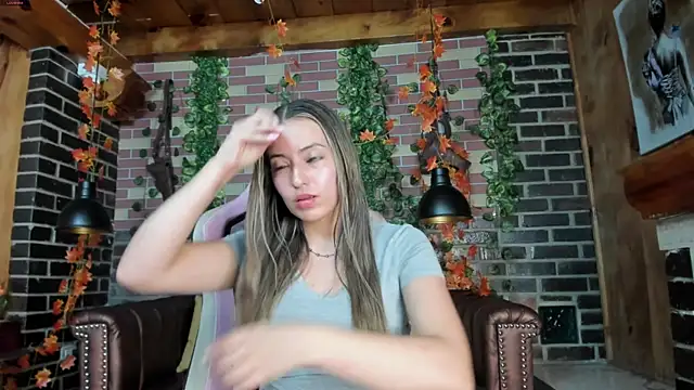 danaythamara1 online show from 13, 1, 2025