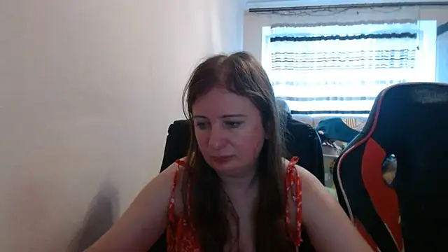 PeterAndJen online show from 12, 7, 2026