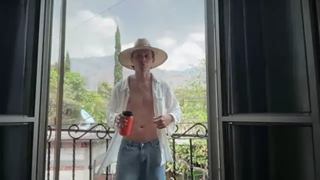 Snapshot of mcklister_kinky_feets chatting on 9, 3, 2026 mcklister kinky feets online show from 9, 3, 2026