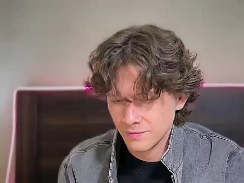 Snapshot of mcklister_kinky_feets chatting on 14, 3, 2026 mcklister kinky feets online show from 14, 3, 2026