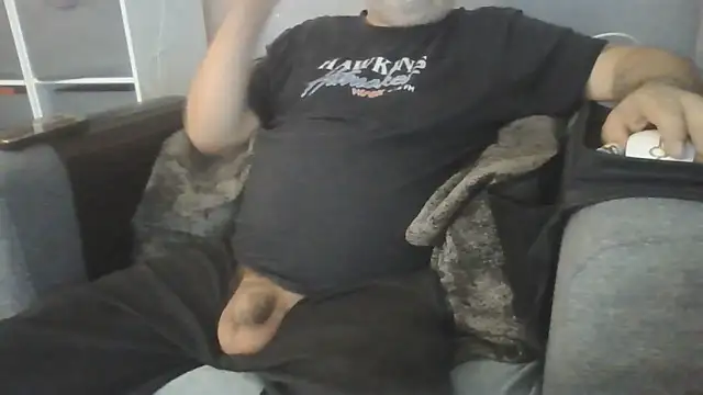Snapshot of Naturistmale45 chatting on 5, 6, 2026 Naturistmale45 online show from 5, 6, 2026