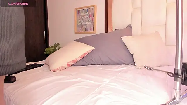 Snapshot of Snooky_Clinton chatting on 10, 3, 2025 Snooky Clinton online show from 10, 3, 2025