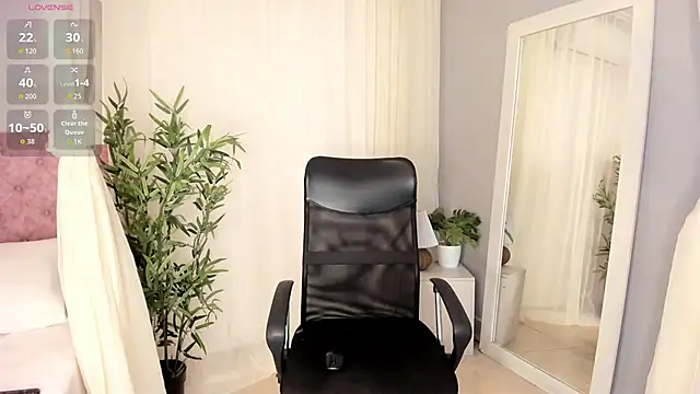 Snapshot of Snooky_Clinton chatting on 18, 9, 2025 Snooky Clinton online show from 18, 9, 2025