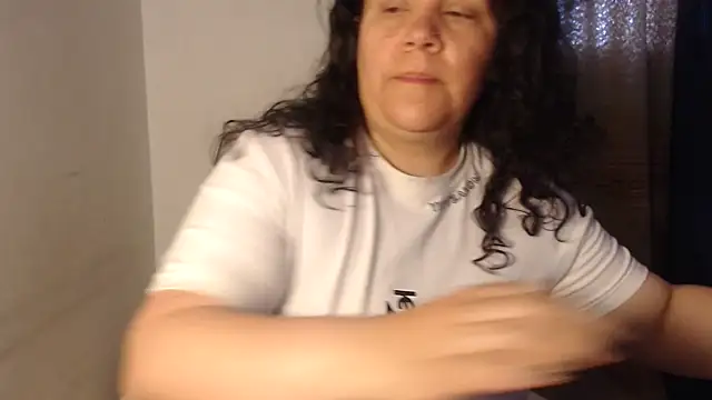 agathamiller01 online show from 30, 4, 2026