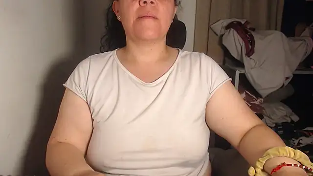 agathamiller01 online show from 25, 7, 2026