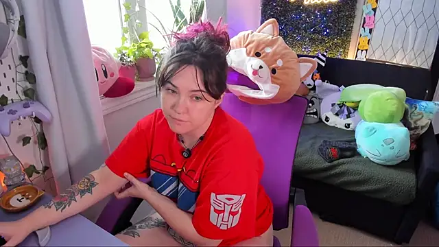 JennKenobi online show from 30, 4, 2026