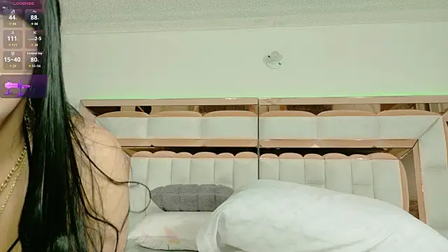 im yours 01 online show from 28, 10, 2025