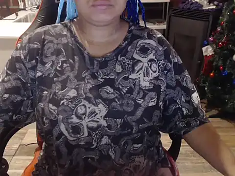 Hilarybunnyy online show from 15, 11, 2025