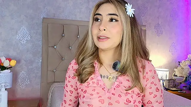 Snapshot of nini_love01 chatting on 25, 6, 2026 nini love01 online show from 25, 6, 2026