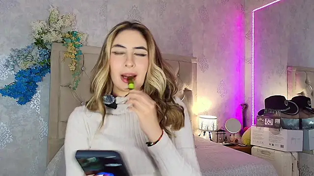 Snapshot of nini_love01 chatting on 23, 7, 2026 nini love01 online show from 23, 7, 2026