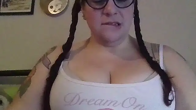 GothyBaby online show from 23, 1, 2025