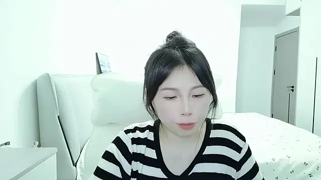 Snapshot of Sunset_glow chatting on 18, 11, 2025 Sunset glow online show from 18, 11, 2025