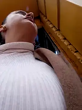 Cherry 1992 online show from 19, 2, 2025