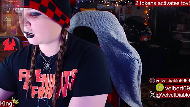 VelvetDiablo online show from 17, 9, 2025