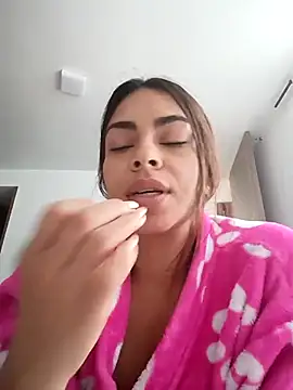 Ivanna2 online show from 22, 12, 2025