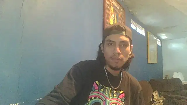Snapshot of AlexAlejandro13 chatting on 27, 10, 2025 AlexAlejandro13 online show from 27, 10, 2025