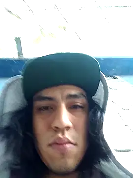 Snapshot of AlexAlejandro13 chatting on 5, 1, 2026 AlexAlejandro13 online show from 5, 1, 2026