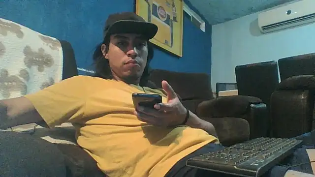 Snapshot of AlexAlejandro13 chatting on 8, 3, 2026 AlexAlejandro13 online show from 8, 3, 2026