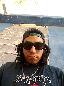 Snapshot of AlexAlejandro13 chatting on 15, 3, 2026 AlexAlejandro13 online show from 15, 3, 2026