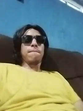 Snapshot of AlexAlejandro13 chatting on 25, 5, 2026 AlexAlejandro13 online show from 25, 5, 2026