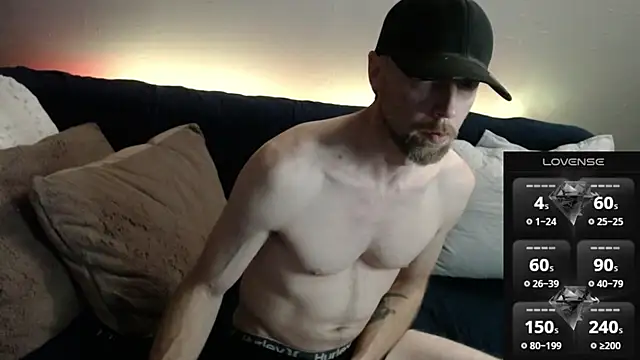 MaxRouger online show from 1, 12, 2025