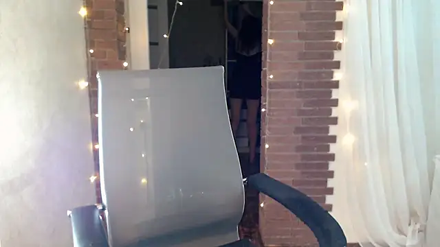 Snapshot of ms_kelarini chatting on 13, 7, 2026 ms kelarini online show from 13, 7, 2026