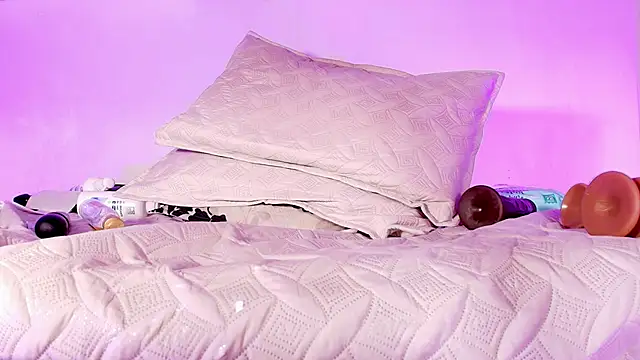 sofi decker online show from 16, 2, 2025