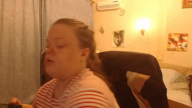 Snapshot of Janiffer_MiMi chatting on 7, 12, 2024 Janiffer MiMi online show from 7, 12, 2024