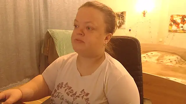 Snapshot of Janiffer_MiMi chatting on 19, 2, 2025 Janiffer MiMi online show from 19, 2, 2025