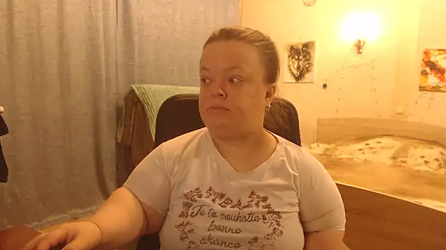 Snapshot of Janiffer_MiMi chatting on 19, 2, 2025 Janiffer MiMi online show from 19, 2, 2025