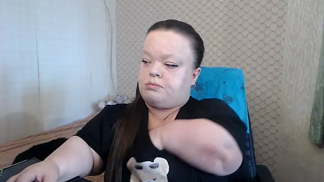 Janiffer MiMi online show from 2, 5, 2026