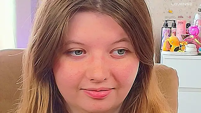 Vivian cutie online show from 28, 9, 2025