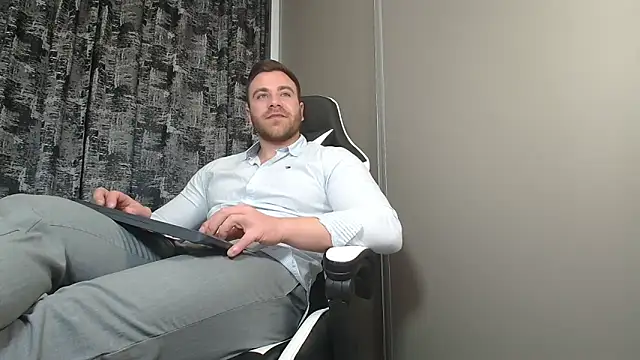 Thori92 online show from 10, 2, 2025