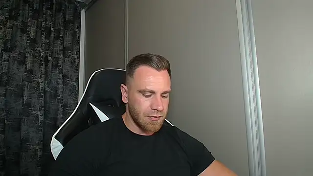 Thori92 online show from 4, 7, 2026