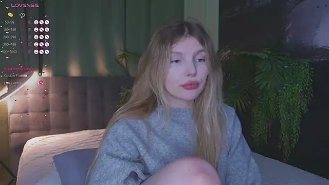 Snapshot of _aleksa_ chatting on 4, 12, 2024  aleksa  online show from 4, 12, 2024